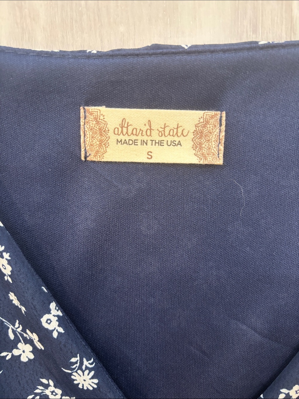 Altar'd State Navy and White Floral Midi Dress size Small - Picture 2 of 8
